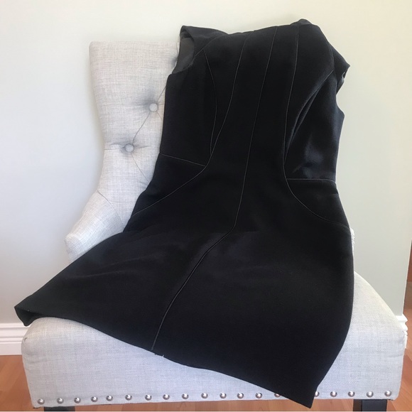 ATTITUDE BY JAY MANUEL | Classic Sleeveless Black Dress - Picture 4 of 15